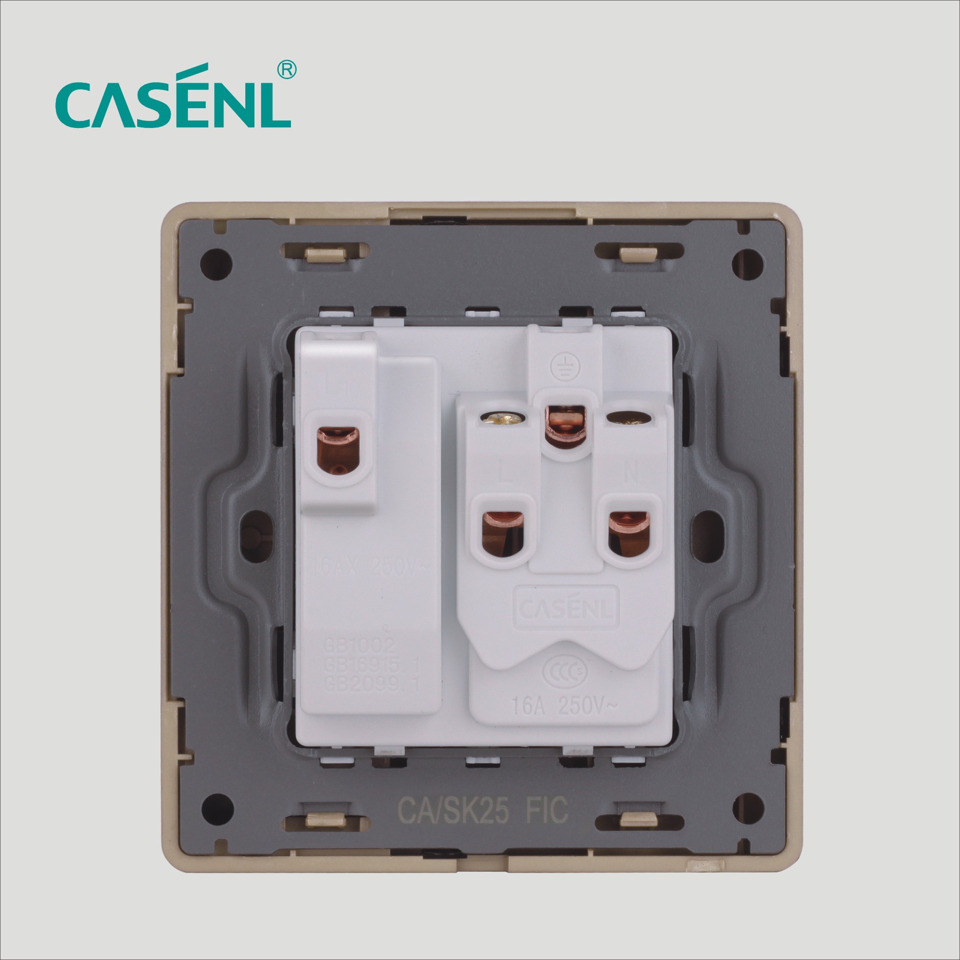 Three Pole Socket 16A 