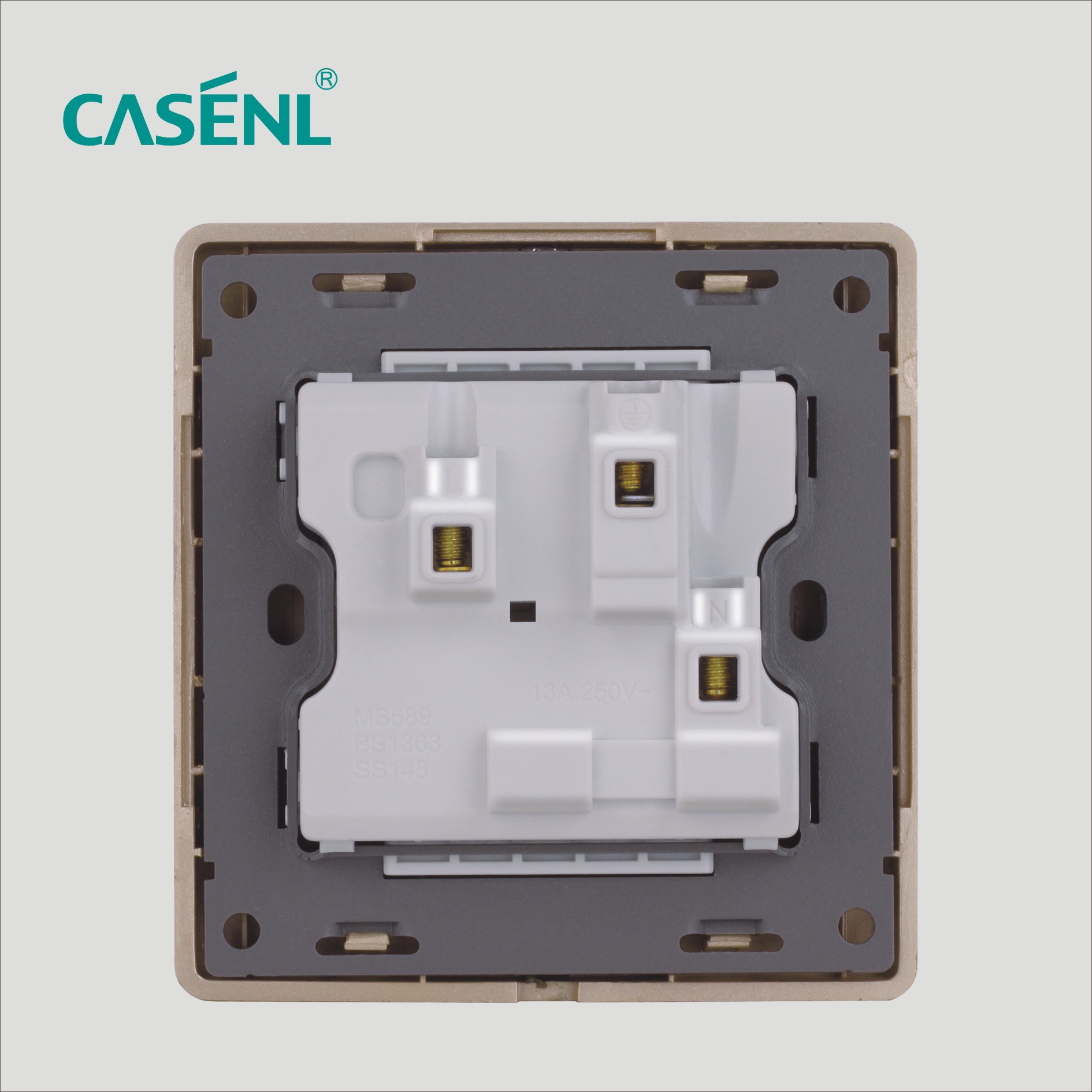 13A BS switch socket